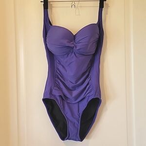 🍃 Venus swimsuit Sz 12